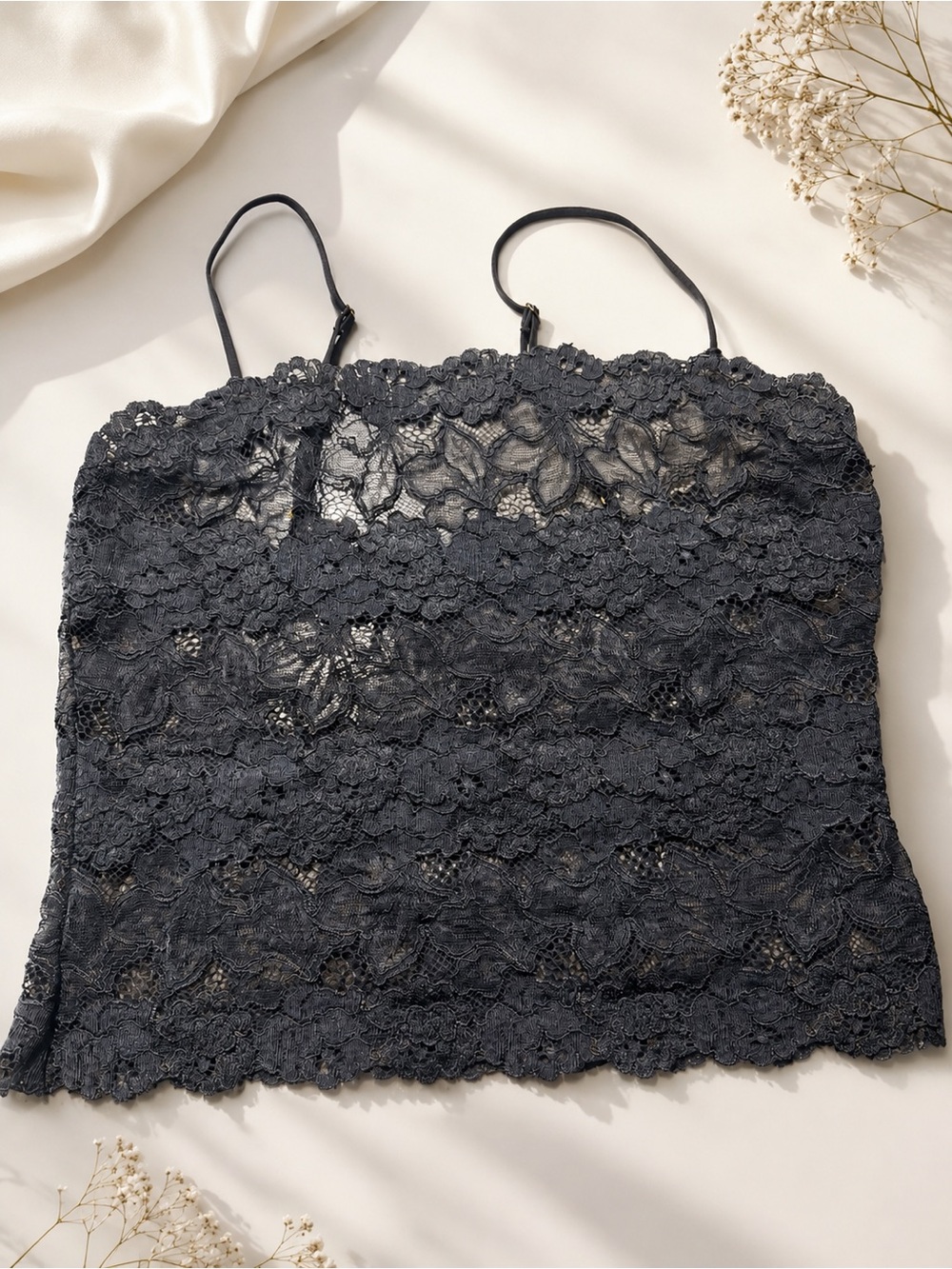 Natori Black Floral Lace Camisole Lingerie Top XS Sheer Adjustable Straps